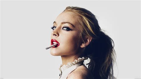Hc Lindsay Lohan Smoking Lips Sexy Actress Celebrity Papers Co