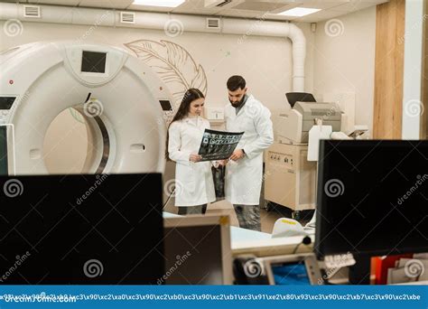 Ct X Ray Examination Of Lung Cancer In Medical Clinic Colleagues
