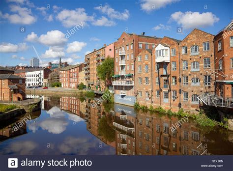 Both sides have won their last three in the premier league. Leeds And Liverpool Canal Stock Photos & Leeds And ...