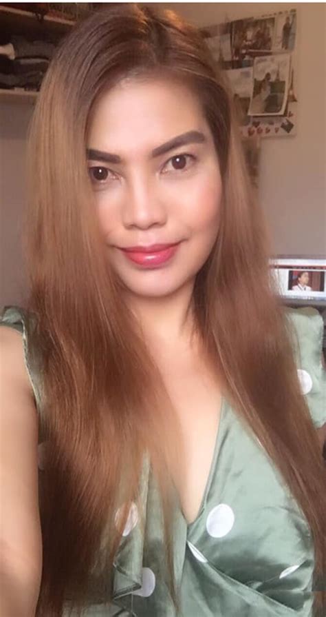 lady netizen earns criticisms after netizens misread her post about president duterte