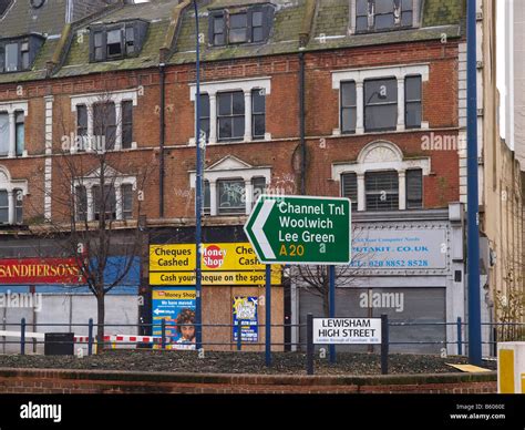 Derelict Buildings In Lewisham High Street London Se13 England Stock