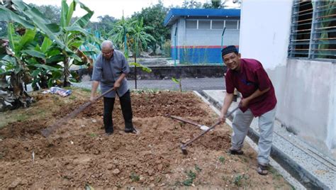 Thanks for dropping by berbudi kepada tanah! Berbudi pada tanah dengan inisiatif tani