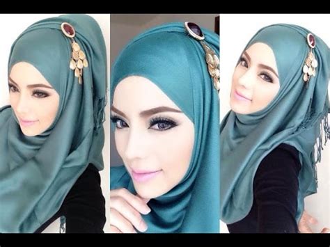 Sama dengan tutorial hijab pashmina simple di atas, tapi bedanya kamu mengenakan ciput ninja yang membuat tampilan lebih rapi. 🌟Hijab Tutorial-15🌟 Cara Memakai Jilbab Pashmina Simple ...