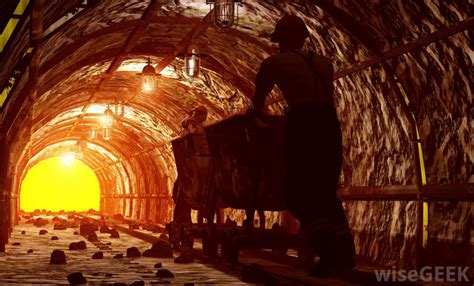 Miners using nicehash services earn bitcoins for every valid share by pps (pay per share) system. What are the Different Underground Mining Jobs? (with ...