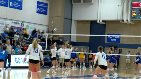 John A Logan Volleyball Sweeps SIC In Three Sets YouTube