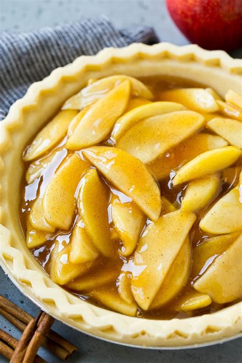 The filling liquid consists of clear jel, sugar, spices, apple juice, lemon juice, and water. Apple Pie Filling - Dinner at the Zoo