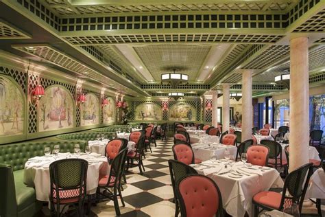 The Most Classic Restaurants In New Orleans New Orleans Travel Guide