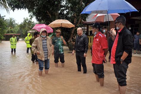 Mangsa Banjir Bersyukur Terima Sumbangan Rm500 Daripada Kerajaan Pahang Pahang Media