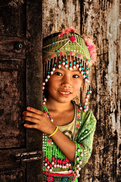 young-hmong-in-lao-kids-around-the-world,-world-cultures,-beautiful