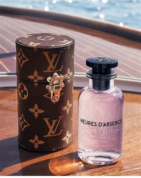 Pin By Nina Frederique On Accessoires Sacs Louis Vuitton Louis Vuitton Perfume Louis Vuitton
