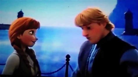Anna Kisses Kristoff Disney Frozen Youtube