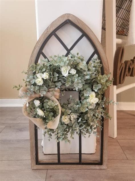 Cathedral Window Frame With Wreathwindow Frame With Etsy Idee Per