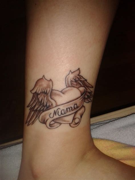This mom's wrist tattoo incorporates her kids' names into a pretty infinity symbol. Pin by Tearsa Griffin on Tattoo | Rip tattoos for mom, Rip ...