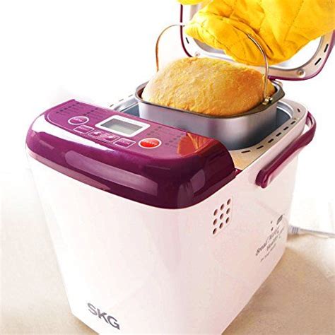 The home bakery mini breadmaker's 1 lb. SKG Automatic Multi-Functional 1-LB Mini Bread Maker ...