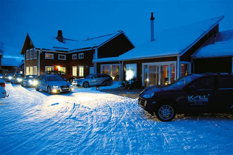 New Hotel Member Kall Auto Lodge Offers Ice Driving Experiences For