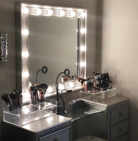 Hey ladies and gents im back to show you guyz how i made my hollywood vanity mirror under $100. DIY Hollywood Style Vanity Mirror - The Bri Spot | Vanity mirror, Diy vanity mirror, Vanity