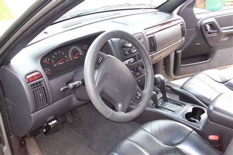 Post Pictures Of Interiors Wj Page 2 Jeep Enthusiast Forums