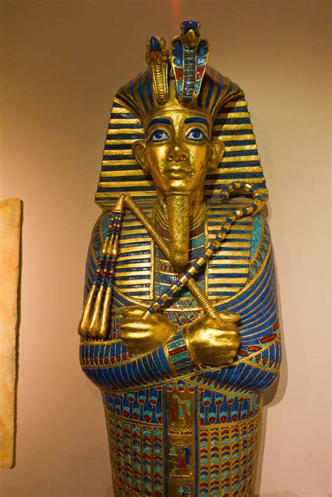 King Tut Golden Sarcophagus Las Vegas Natural History Muse Flickr
