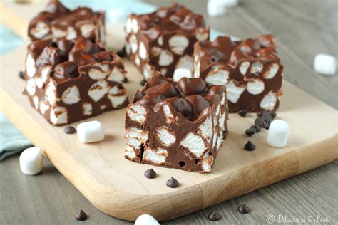 Three Ingredient Peanut Butter Marshmallow Fudge Delicious As It Looks