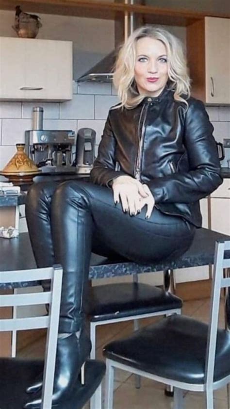 Pin By Helgey On B Sexy Black Leather Sexy Leather Outfits Leather