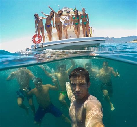Best Group Selfie Guys Under Water And Girls On Boat Selfie