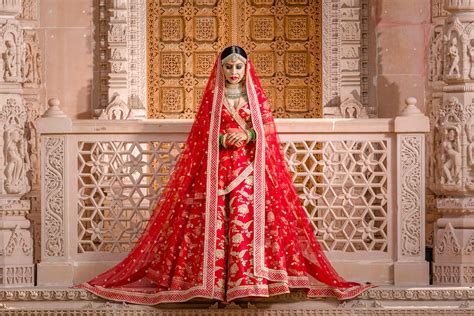 Indian Wedding Colors Why Indian Brides Wear Red And Other Beautiful