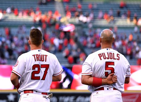 Albert Pujols The Latest Player To Reach 3000 Hit Club