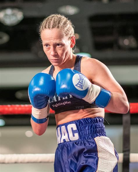 Female Boxing Now