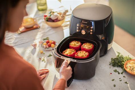 The philips xxl airfryer has a total power output of 14w, and this gives you 30 minutes of continuous cooking on a medium setting. Der Philips Airfryer XXL mit Smart Sensing Technologie ...