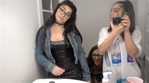 girls always go to the bathroom together youtube