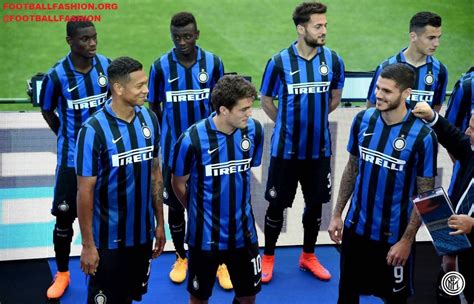 Records held by inter milan are: Inter Milan Returns to Classic Look for Nike 2015/16 Home ...