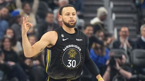 Steph Curry Powers Warriors Past Pelicans