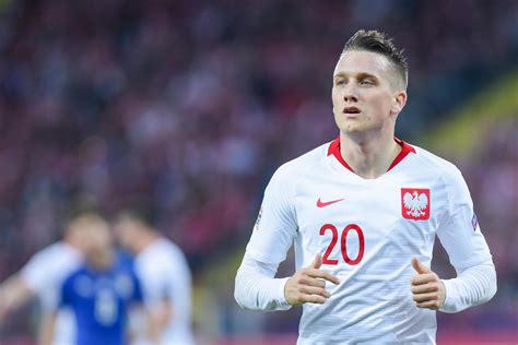 Latest on napoli midfielder piotr zieliński including news, stats, videos, highlights and more on espn. Piotr Zieliński przed Macedonią: Uwaga na Pandewa! - Sport ...