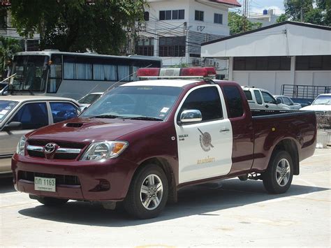 Thai Police Car Hilux Police Cars By Country Wikimedia Commons Thailand Police Cars