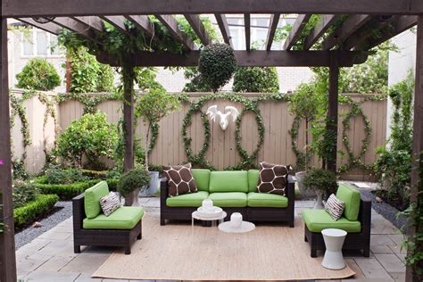 Your patio furniture sets the tone for the style and function of your outdoor living space. 24+ Transitional Patio Designs, Decorating Ideas | Design ...