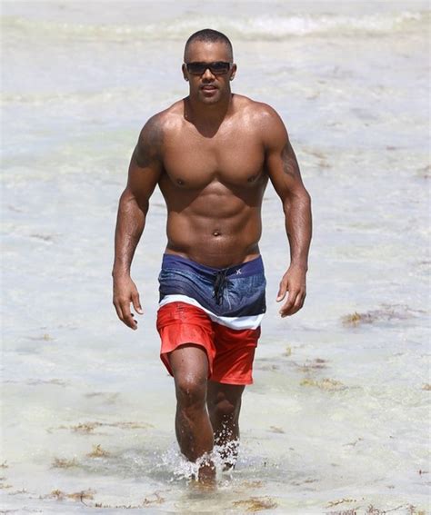 Shemar Moore Enjoys A Beach Day In Miami Zimbio