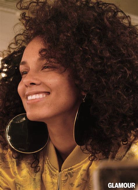 Alicia Keys On Alicia Keys Hairstyles Natural Hair Styles Curly