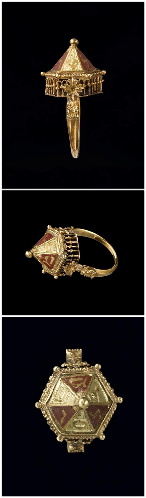 Https://tommynaija.com/wedding/16th Century Gold Wedding Ring