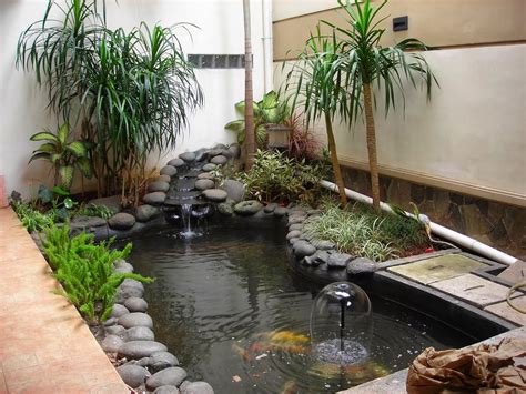 Contoh gambar kolam ikan minimalis. Desain Rumah Minimalis: Desain Taman Mungil Dalam Rumah ...