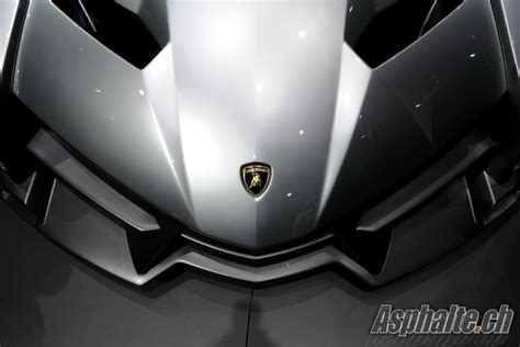 Geneva 2013 Lamborghini Veneno Asphaltech