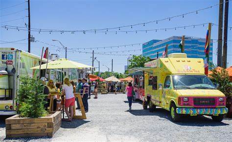 Food truck, and cafe bourbon street. Atlanta Food Trucks and Street Food