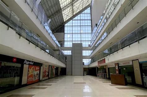 Ghost malls haunt Indian retail, but not all is grim | Singapore | Head