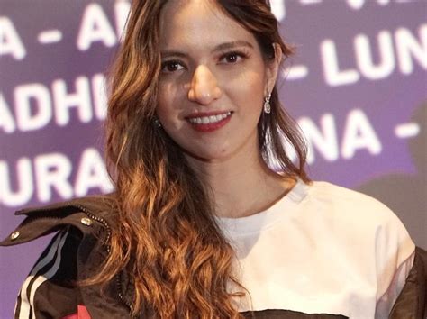 Maybe you would like to learn more about one of these? Kata Asisten Nia Ramadhani yang Viral Soal JungleLand ...