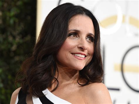 Julia Louis Dreyfus Veep Co Stars Made A Hilarious Video To Psych