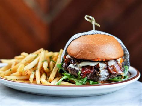 Best Burgers In Los Angeles Food Network Restaurants Food Network