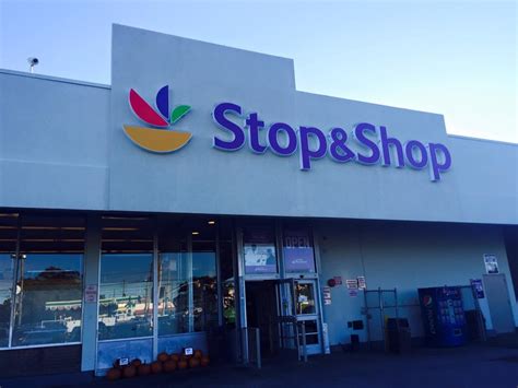 While it does not include every shop, restaurant, or service. Cropsey Avenue Stop & Shop open for business - The ...