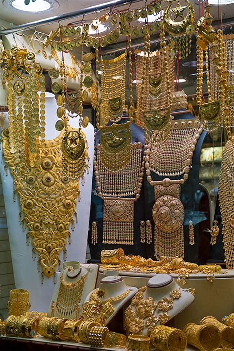Dubai Gold Souk Visit The Gold Shops In Dubai Like A Pro Artofit
