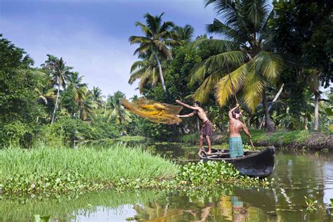 Dreamy Photos Of Kerala S Backwaters Attractions