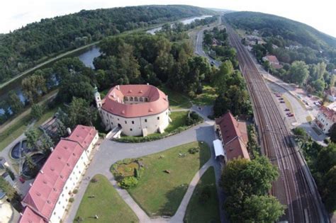 Krajští radní chtějí, aby město Roztoky u Prahy přispělo větší částkou ...
