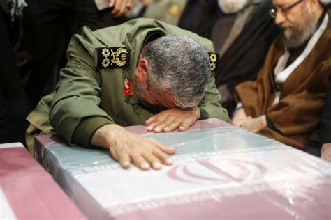 Iran Gen Qassem Suleimanis Funeral Draws Millions In Tehran Los